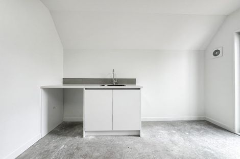 Photo of property in 4/5 Clarence Street South, Addington, Christchurch, 8024