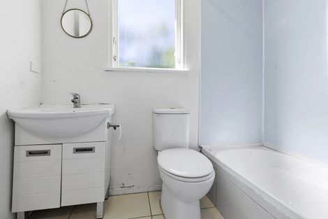 Photo of property in 33 Verviers Street, Karori, Wellington, 6012