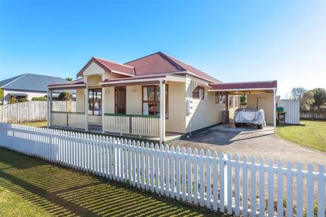 Photo of property in 1 Tudor Grove, Whitianga, 3510