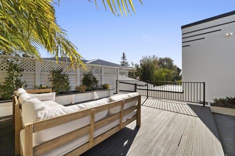 Photo of property in 26 Mclean Street, Strandon, New Plymouth, 4312