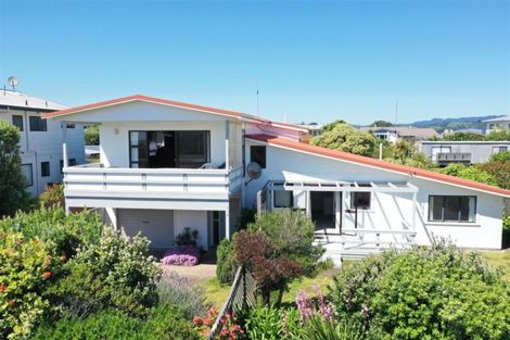 Photo of property in 316 Ocean Road, Ohope, 3121