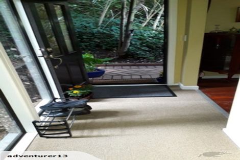 Photo of property in 666 South Titirangi Road, Titirangi, Auckland, 0604