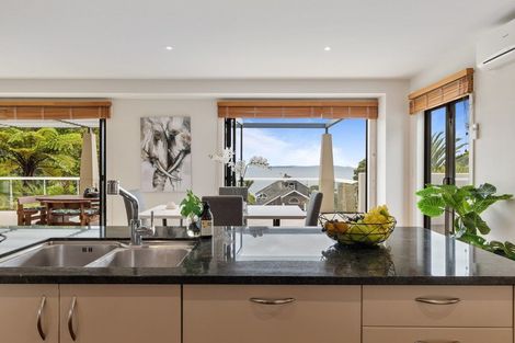 Photo of property in 32a Langton Road, Stanmore Bay, Whangaparaoa, 0932