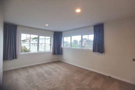 Photo of property in 1004a East Coast Road, Northcross, Auckland, 0630