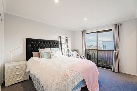 Photo of property in 20 George Square West, Wigram, Christchurch, 8025