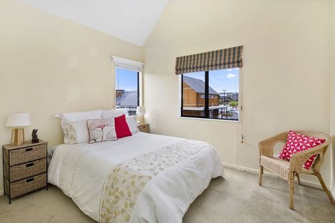 Photo of property in 106 Westchester Drive, Churton Park, Wellington, 6037