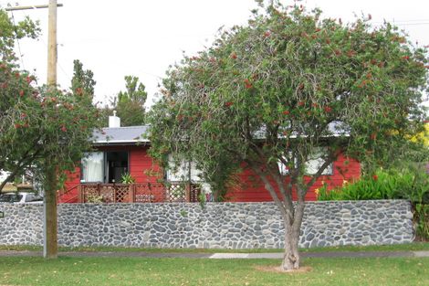 Photo of property in 60 Miro Street, New Lynn, Auckland, 0600