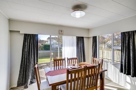 Photo of property in 24 Kent Terrace, Taradale, Napier, 4112