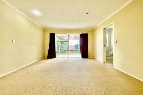 Photo of property in 6 Magic Way, Randwick Park, Auckland, 2105