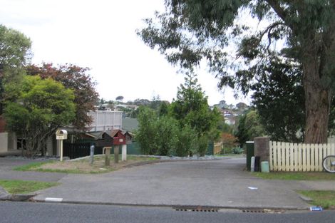 Photo of property in 31 Sunnyview Avenue, Shelly Park, Auckland, 2014