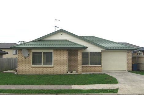 Photo of property in 5b Charlenne Close, Ranui, Auckland, 0612