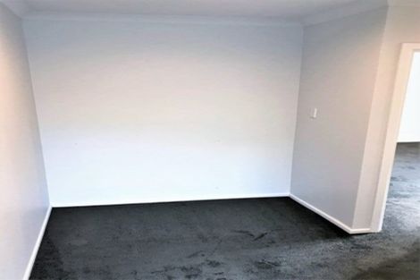 Photo of property in 118b Newlands Road, Newlands, Wellington, 6037