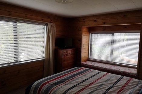 Photo of property in 31b Fitzpatrick Street, Newlands, Wellington, 6037