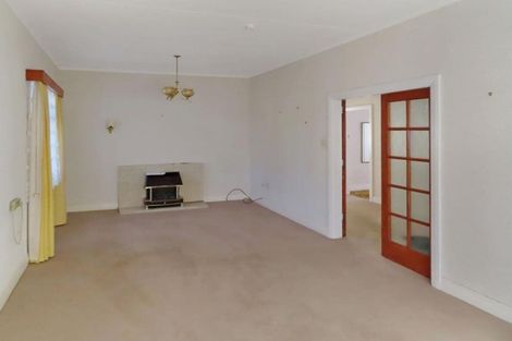 Photo of property in 13 Severn Street, Island Bay, Wellington, 6023