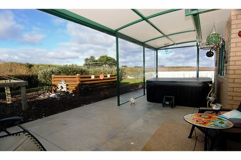 Photo of property in 25 Jenny Lane, Waiuku, 2123