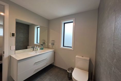 Photo of property in 16 Mcgibbon Lane, Jacks Point, 9371