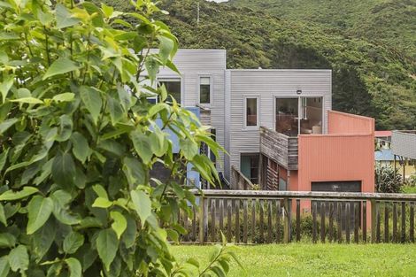 Photo of property in 34 Saddleback Grove, Karori, Wellington, 6012