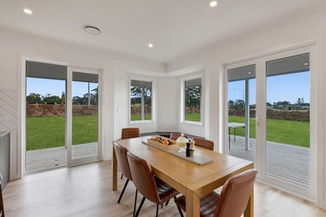 Photo of property in 5 Whangapouri Road, Karaka, Drury, 2578
