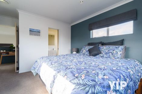 Photo of property in 2 Pohutukawa Grove, Titahi Bay, Porirua, 5022