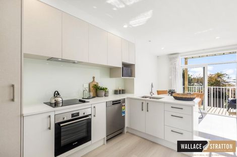 Photo of property in 11/2 Moor Avenue, Te Atatu Peninsula, Auckland, 0610