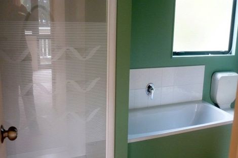 Photo of property in 20a Pohutukawa Avenue, Red Beach, 0932