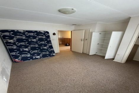 Photo of property in 81 Kenmore Street, Newlands, Wellington, 6037