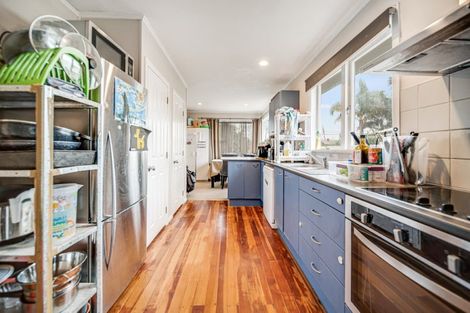 Photo of property in 33 English Street, St Andrews, Hamilton, 3200