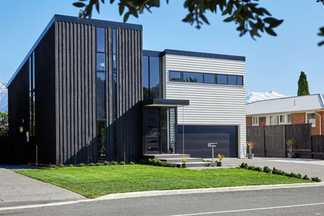 Photo of property in 14a Margate Street, Kaikoura, 7300