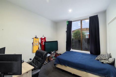 Photo of property in 16 Lees Road, Strowan, Christchurch, 8052