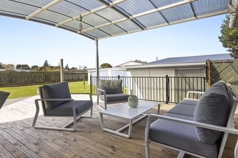 Photo of property in 15 Tasman Street, Opunake, 4616