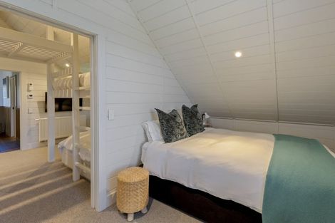Photo of property in 11 Dalgleish Lane, Arrowtown, Queenstown, 9371