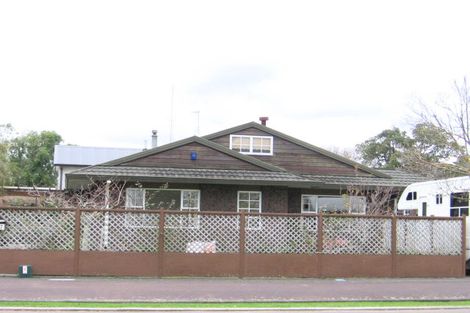 Photo of property in 17 Colombo Street, Hokowhitu, Palmerston North, 4410