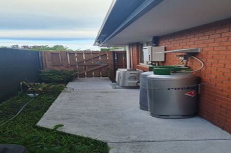 Photo of property in 31 Daniels Road, Redwood, Christchurch, 8051