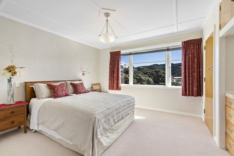 Photo of property in 137 Severn Street, Island Bay, Wellington, 6023