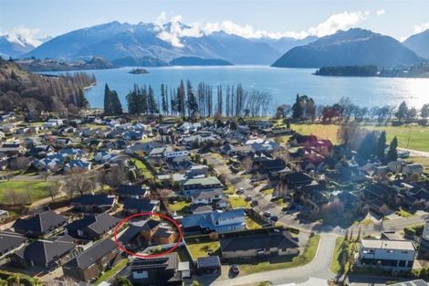Photo of property in 39 Hyland Street, Wanaka, 9305