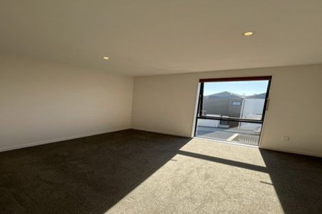 Photo of property in 17/6u Oswald Crescent, Paparangi, Wellington, 6037