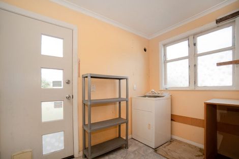 Photo of property in 6 Belvedere Crescent, Takaro, Palmerston North, 4412