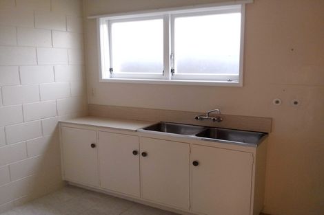 Photo of property in 62 Pupuke Road, Hillcrest, Auckland, 0627