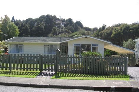 Photo of property in 8 Berne Place, Birkenhead, Auckland, 0626