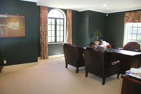 Photo of property in 13 Burgundy Park Avenue, Henderson, Auckland, 0612