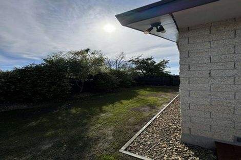 Photo of property in 128a Inwoods Close, Parklands, Christchurch, 8083