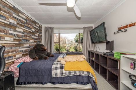 Photo of property in 57 Caledonian Road, Westport, 7892