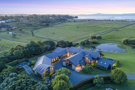 Photo of property in 42 Porterfield Road, Whitford, Howick, 2571