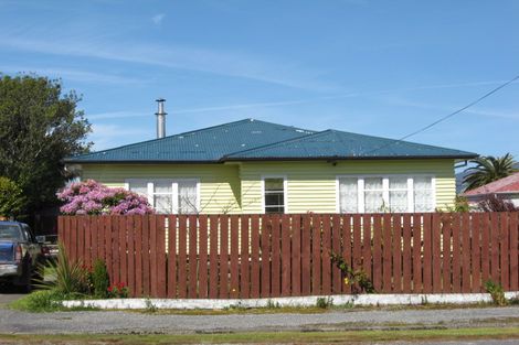 Photo of property in 21 Russell Street, Westport, 7825