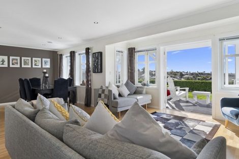 Photo of property in 49 Merriman Place, Pyes Pa, Tauranga, 3112