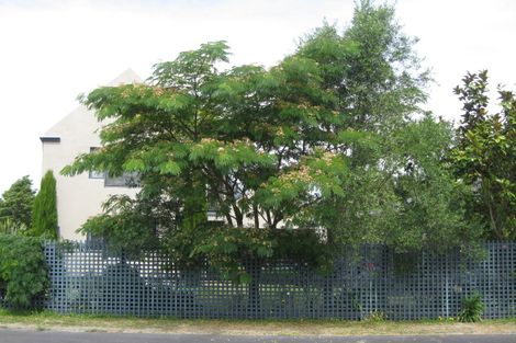 Photo of property in 128 Mcfaddens Road, St Albans, Christchurch, 8052