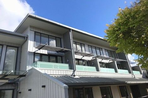 Photo of property in 8b/30 Westward Ho, Glen Eden, Auckland, 0602