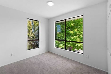 Photo of property in 66 Greendale Avenue, Avonhead, Christchurch, 8042