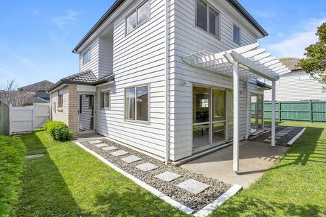 Photo of property in 12 Merlot Way, Te Atatu South, Auckland, 0610