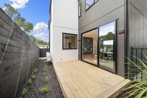 Photo of property in 33c Saint Peters Street, Northcote, Auckland, 0627